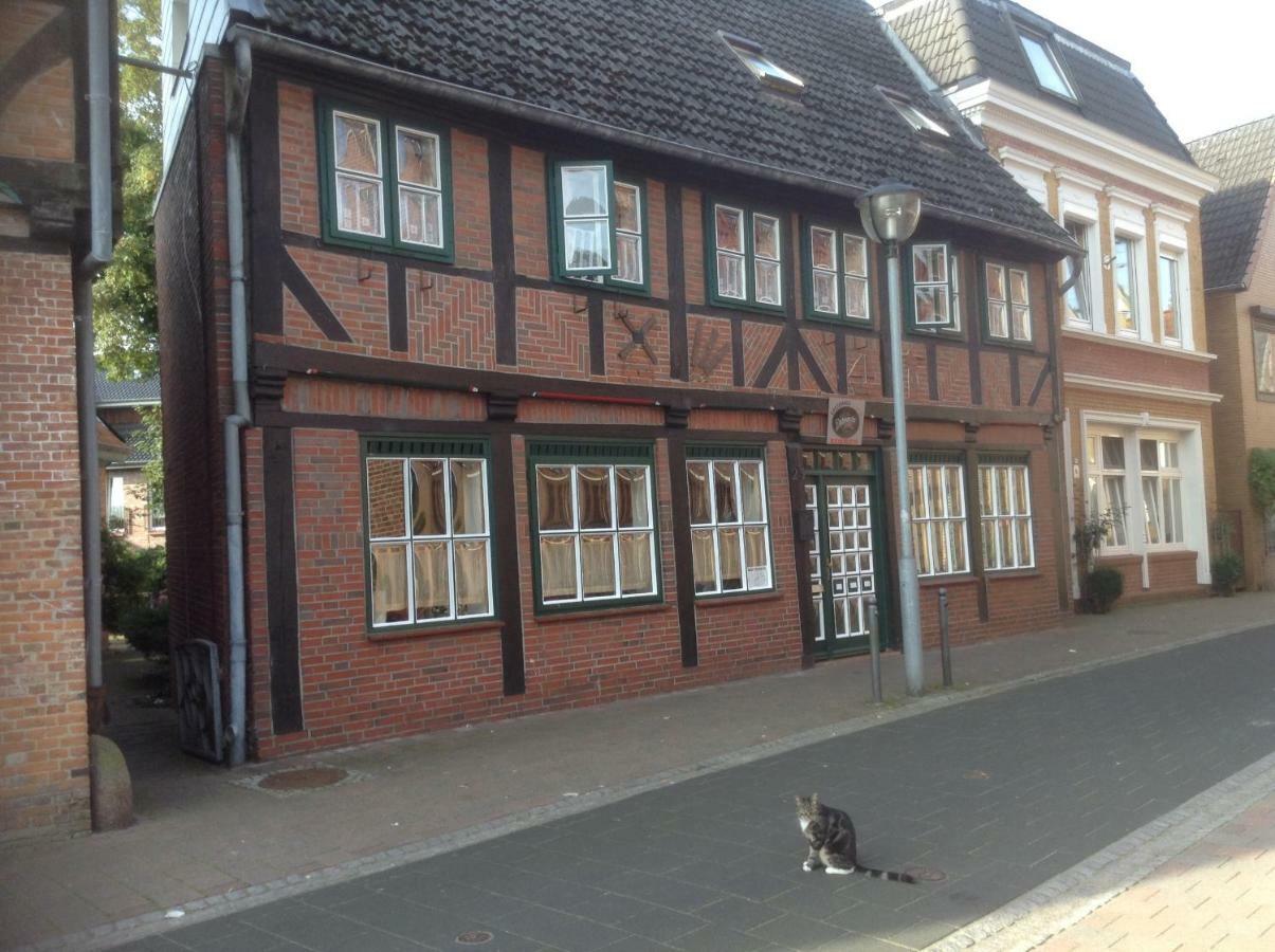 Gaestehaus Oh-La-La Wilster Exteriör bild